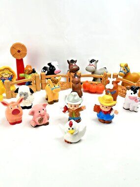 Fisher Price Little People Farm Lot Horses Cows Chicken Pig Farmers & Windmill